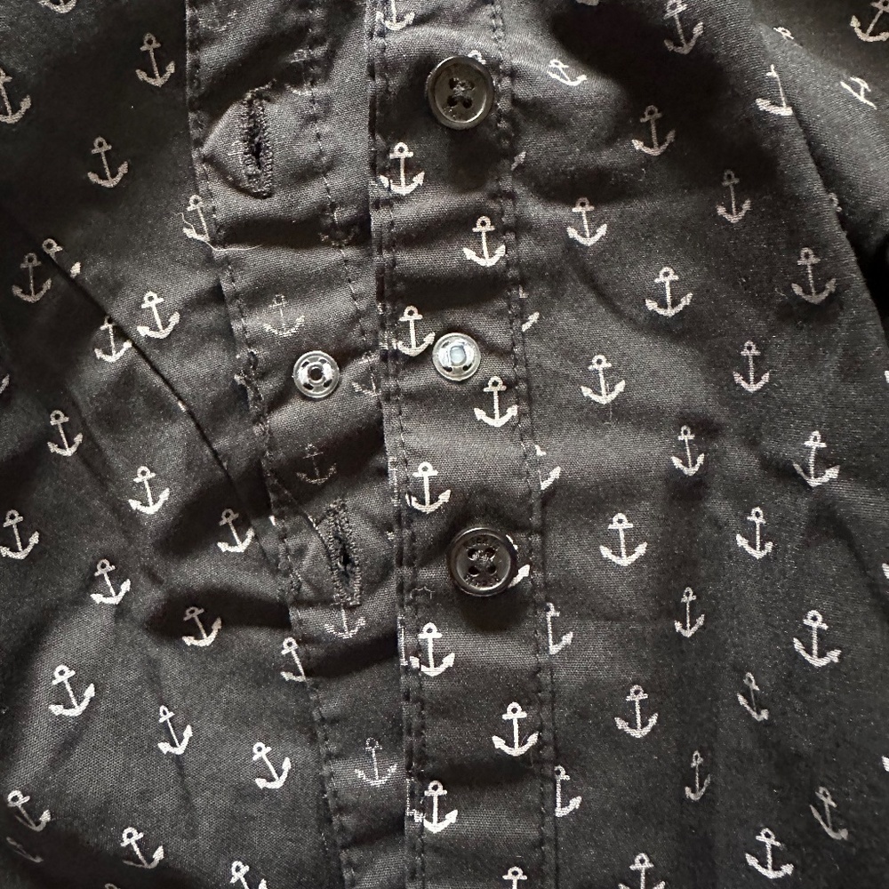 🌸Ricki's Black and White anchor design blouse - Picture 5 of 8